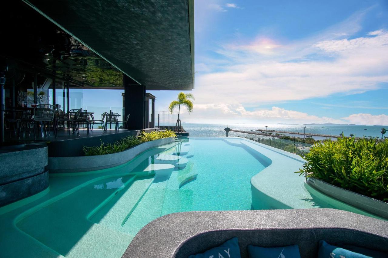 Cross Vibe Pattaya Seaphere Na Chom Thian Exteriör bild