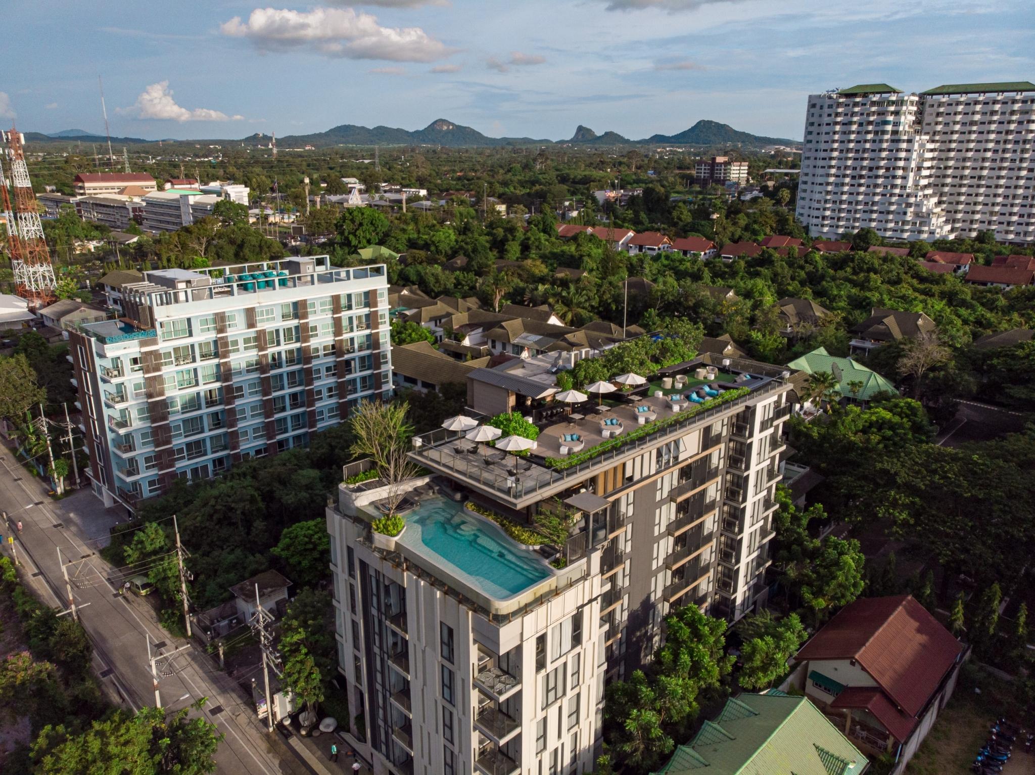 Cross Vibe Pattaya Seaphere Na Chom Thian Exteriör bild