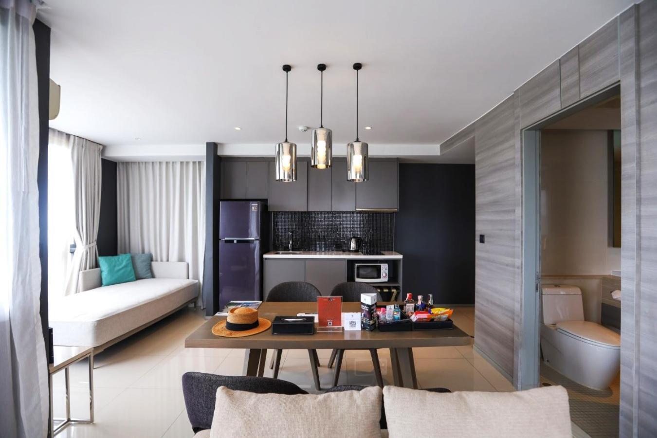 Cross Vibe Pattaya Seaphere Na Chom Thian Exteriör bild