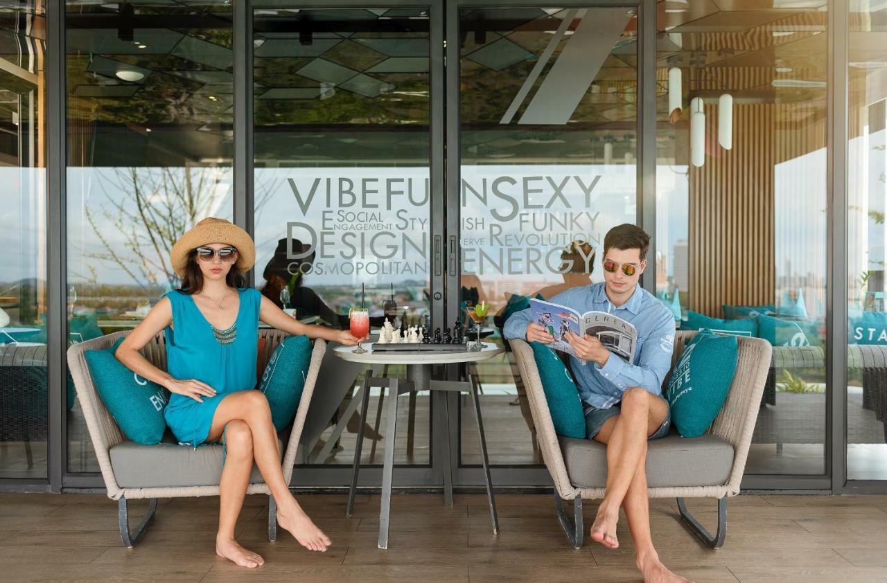 Cross Vibe Pattaya Seaphere Na Chom Thian Exteriör bild